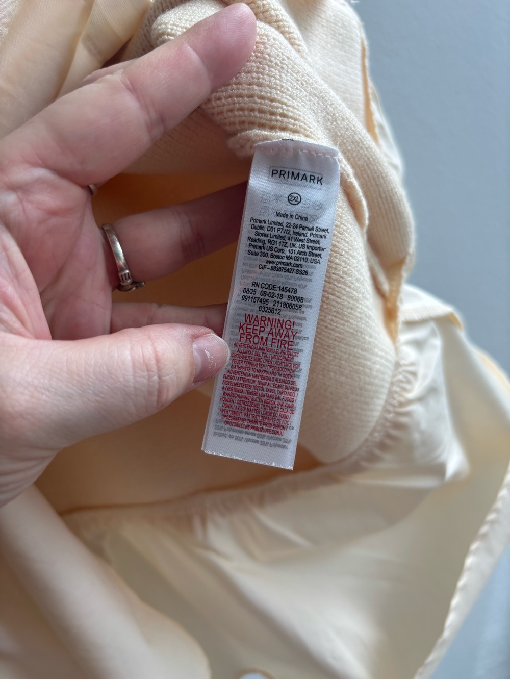 đź’›Sweater w/ Blouse Hem - Picture 6 of 10